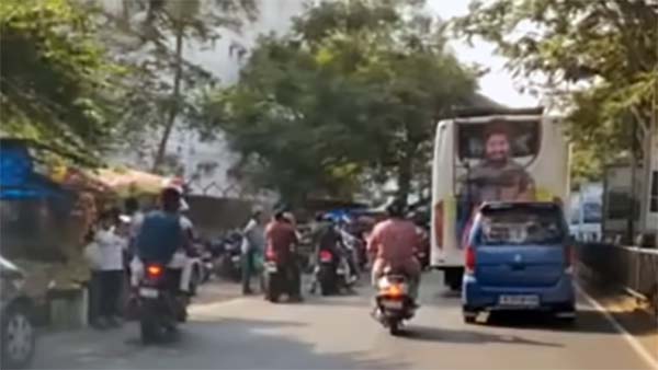 ஓடிச் சென்று இளைஞர்களை கைது செய்யும் போலீஸார்: எதற்கு தெரியுமா...? வீடியோ!