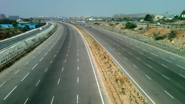 டோல்கேட் கட்டண கொள்ளைக்கு விடிவு காலம் பிறக்கிறது? நீதிமன்றத்தில் தாக்கலான பொது நல மனு இதுதான்