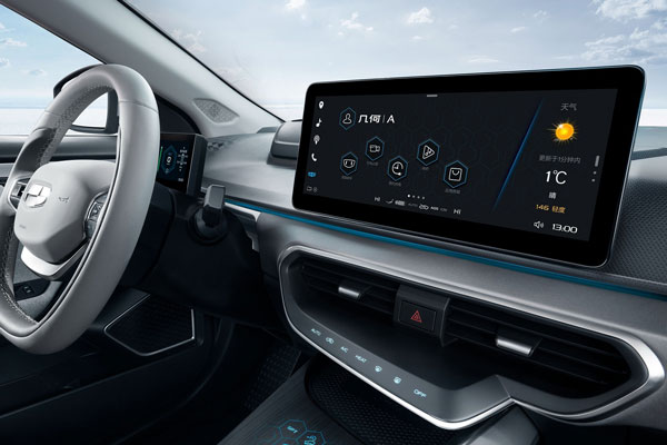 டெஸ்லாவுக்கு போட்டியாக களமிறங்கும் சீன மின்சார கார்கள்!