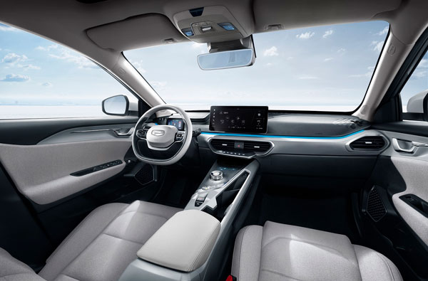 டெஸ்லாவுக்கு போட்டியாக களமிறங்கும் சீன மின்சார கார்கள்!