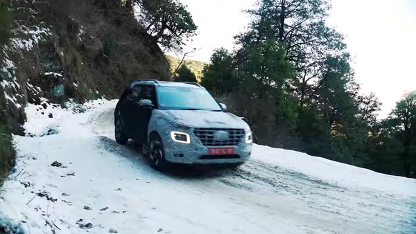 ஹூண்டாய் வெனியூ காருக்கான முன்பதிவு துவங்கும் தேதி!