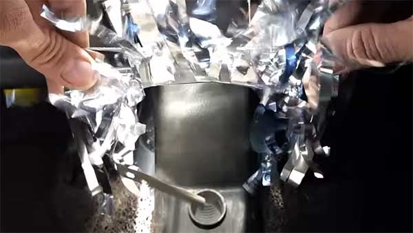 வெறும் ரூ. 80 செலவில் காரின் பின்பக்கத்தில் ஏசி அமைப்பது எப்படி...? -வீடியோ!