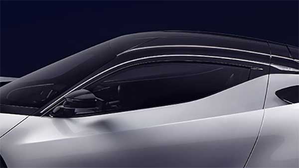 பினின்ஃபரீனா பேடிஸ்ட்டா ஹைப்பர் கார் துபாயில் விற்பனைக்கு அறிமுகம்!