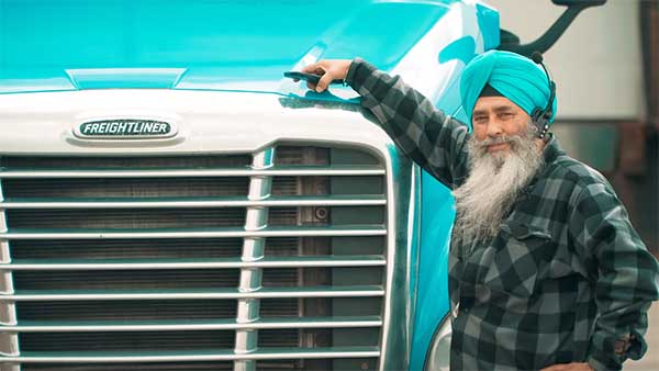 அமெரிக்காவில் லாரி டிரைவராக உள்ள இந்தியரின் வருமானம் இதுதான்! எவ்வளவு என தெரிந்தால் நம்ப மாட்டீர்கள்