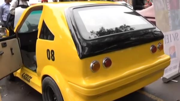 ஹை-ஸ்பீட் எலெக்ட்ரிக் காரை உருவாக்கிய காஷ்மீர் மாணவர்... மணிக்கு எவ்வளவு கிமீ வேகம் என தெரியுமா?