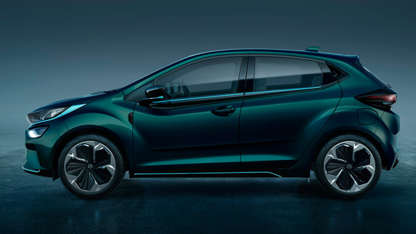 டாடா அல்ட்ராஸ் காரின் மின்சார மாடல் அறிமுகம் எப்போது?