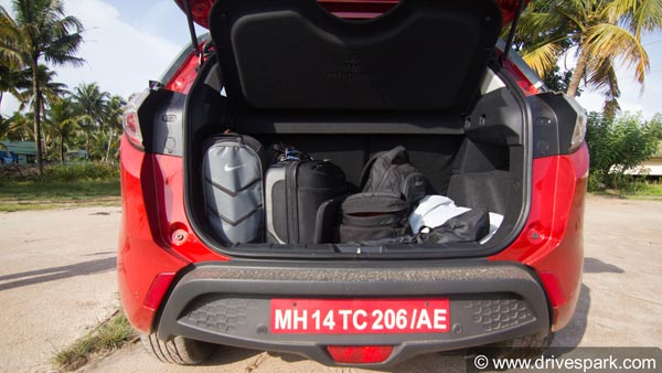 சர்வதேச அளவில் இந்தியாவை தலை நிமிர செய்த டாடா நெக்ஸான்... மாருதி பிரெஸ்ஸாவிடம் வீழ்வது ஏனோ?