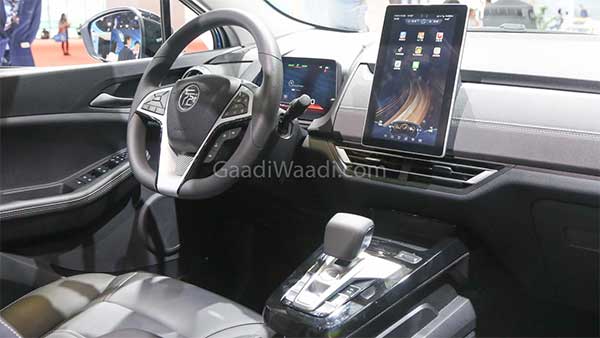 ஃபோர்டு ஈகோ-ஸ்போர்ட் மாடலின் காப்பி லுக்கில் வெளிவந்த சீன கார்!