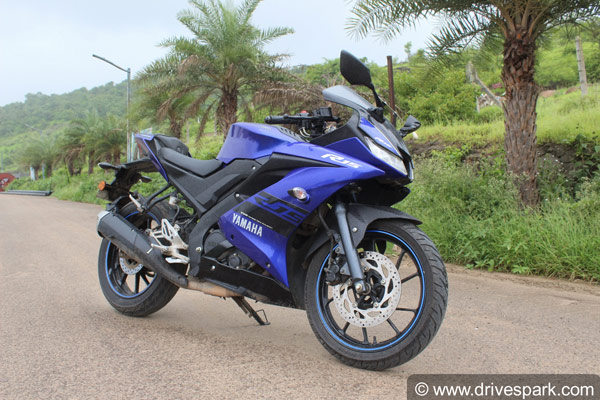 ஆர்15 வி3 மாடலை கூடுதல் கவர்ச்சியாக உருவாக்கிய யமஹா: புகைப்படங்கள் உள்ளே!