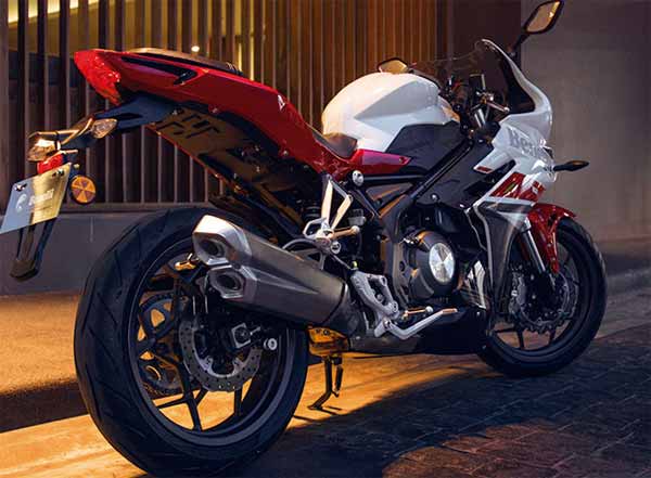 பெனெல்லி 300சிசி பைக்குகளின் விலை ரூ.60,000 குறைப்பு!