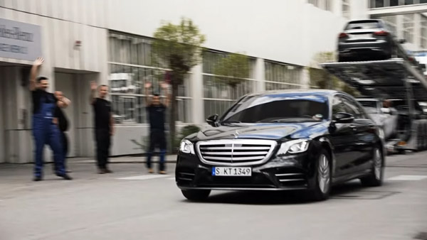 மெர்சிடிஸ் பென்ஸ் சிஇஓ-வின் ஓய்வு தினத்தை கொண்டாடிய பிஎம்டபிள்யூ: காட்டு தீயாய் வைரலாகும் வீடியோ...!