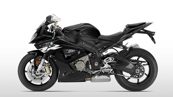 18 லட்ச ரூபாய் பிஎம்டபிள்யூ பைக்கில் மணிக்கு 271 கிமீ வேகத்தில் பயணித்த ரைடர்... அதிர்ச்சி வீடியோ...