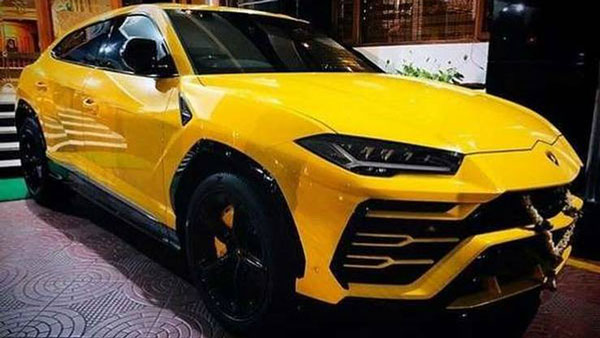 பல கோடி மதிப்புள்ள வெளிநாட்டு காரை வாங்கிய பிரபல நடிகர்... யார் என்று தெரிந்தால் கோவப்படுவீர்கள்...