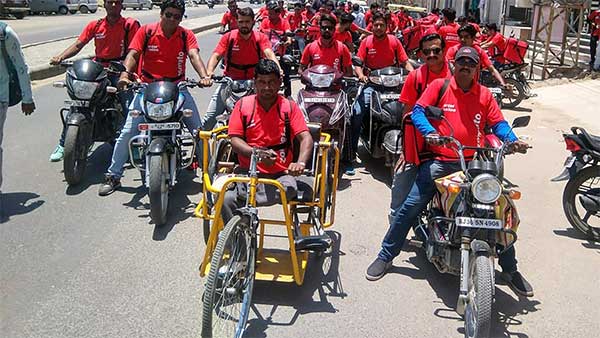 டுவிட்டரால் பிரகாசமான மாற்று திறனாளியின் வாழ்க்கை... சிறப்பு தகவல்...!