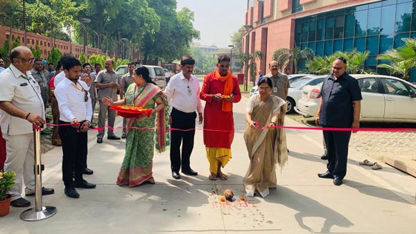 பிரதமர் மோடியின் கனவு நிறைவேறுகிறது... நாடாளுமன்ற வளாகத்தில் நிறுவப்பட்ட புதிய கருவி இதுதான்...