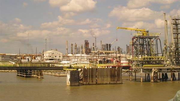 பெட்ரோல் பங்க்குகளில் நடக்கும் மெகா மோசடி அம்பலம்... வாகன ஓட்டிகளை ஏமாற்ற கையாளும் தந்திரம் இதுதான்