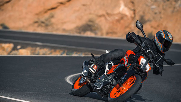 பெரும் பொருட் செலவில் ஆஃப்-ரோடு பைக்காக உருமாறிய 390 ட்யூக்: எவ்வளவு என தெரிந்தால் ரத்த கண்ணீரே வரும்!