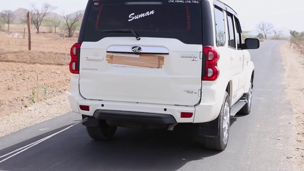 2,500 கிலோ காரை சாதாரண யமஹா பைக் இழுக்குமா? இந்த வீடியோ பார்த்தால் உங்கள் கண்களை நம்ப மாட்டீர்கள்