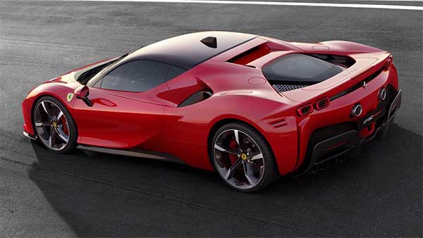 ஃபெராரி நிறுவனத்தின் முதல் ஹைப்ரிட் சூப்பர் கார்... படங்களுடன் தகவல்கள்!