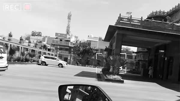 பிரபல 5 ஸ்டார் ஓட்டலில் ராயல் என்பீல்டு பைக்குகளுக்கு அனுமதி மறுப்பு... காவலர் சொன்ன காரணம் இதுதான்