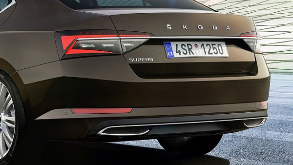 நவீன தொழில்நுட்ப அம்சங்களுடன் புதிய ஸ்கோடா சூப்பர்ப் கார் வெளியீடு!