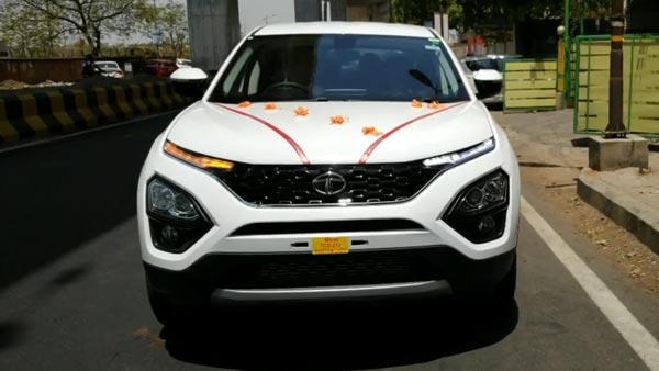 திருமண தின கொண்டாட்டத்தை மறக்க முடியாத நாளாக மாற்ற மகன் செய்த சிறப்பான சம்பவத்தை பாருங்கள்: வீடியோ...!