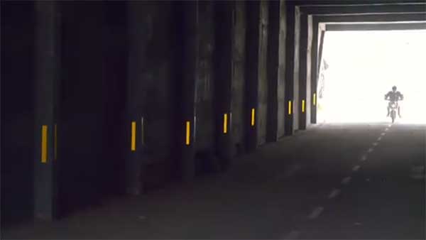 இந்தியாவின் முதல் பெர்ஃபார்மன்ஸ் எலக்ட்ரிக் பைக்கின் டீசர் வீடியோ: இதன் சத்தத்தை கேட்டால் அசந்துபோவீர்கள்!