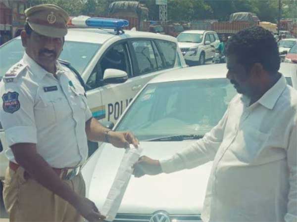 அதிர்ச்சி... தமிழக காருக்கு ரூ. 1 லட்சம் அபராதம் விதித்த தெலங்கானா போலீஸ்: எதற்கு தெரியுமா!