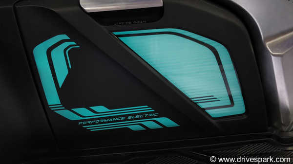 டிவிஎஸ் மின்சார ஸ்கூட்டர் அறிமுக விபரம்!