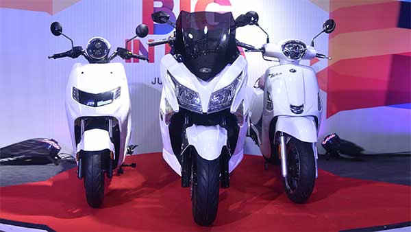 ரூ.2.30 லட்சத்தில் 22 கிம்கோவின் மேக்ஸி ஸ்கூட்டர் விற்பனைக்கு அறிமுகம்!