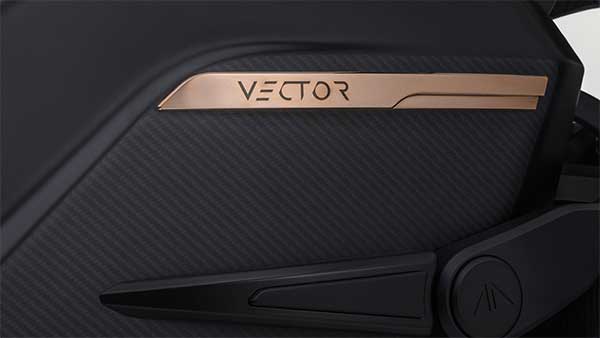 உலகின் அதிக விலை கொண்ட முதல் எலக்ட்ரிக் பைக் இதுதான்... இதயம் பலவீனமானவங்க இதோட விலையை தெரிஞ்சிக்காதீங்க...!