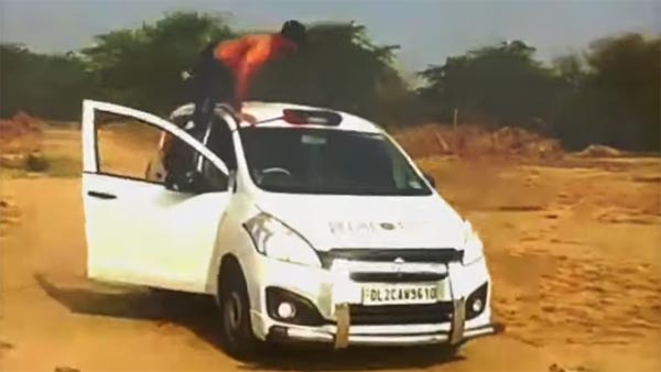 போலீஸ் காரில் நடந்த அதிர்ச்சி சம்பவம் இதுதான்... சமூக வலை தளங்களில் வைரலாகும் வீடியோ...