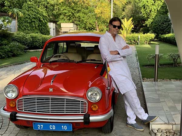 டேங்கி லிண்டர்! ஹிந்துஸ்தான் அம்பாஸிடரின் வண்ணத்தை மெருகேற்ற கருத்து கேட்கும் ஜெர்மன் அம்பாஸிடர்!