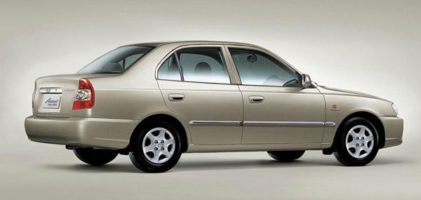 திரைபட பாணியில் காரை ஓட்டி சென்ற மாணவர்கள்... வீடியோ வைரலானதால் அரங்கேறிய அவலம்...!