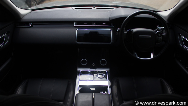 ஆடம்பர ரேஞ்ச் ரோவர் வெலர் பி250: ஃபர்ஸ்ட் டிரைவ் ரிப்போர்ட்!