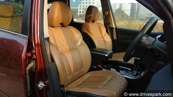 வைரலாகும் மாட்டு சாணி கோட்டிங்: மஹிந்திரா காரை சாணியால் பூசி மொழுகிய கேன்சர் மருத்துவர்...!