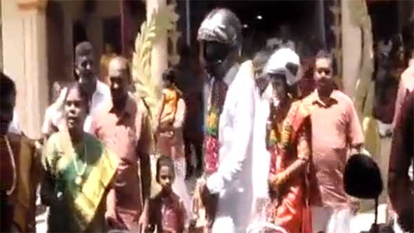 சேலத்தில் திருமணம் முடிந்த கையோடு புதுமண தம்பதி செய்த செயல் இதுதான்... பாராட்டு குவிகிறது...