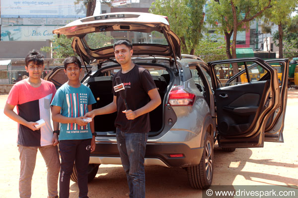 உலக கோப்பை தொடரின் அதிகாரப்பூர்வ கார்... இந்திய கிரிக்கெட் ரசிகர்களை கவர்ந்திழுக்கும் நிஸான் கிக்ஸ்