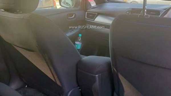 லீஃப் எலெக்ட்ரிக் கார் இந்தியாவில் சோதனை... விலையை குறைக்க வசதிகளையும் குறைக்கிறது நிஸான்...