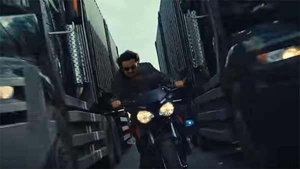 பிரபாஸின் சாஹோ டீசரில் இந்த விஷயத்தை கவனித்தீர்களா? இந்திய சினிமாவின் டிரெண்ட் மாறுகிறது...