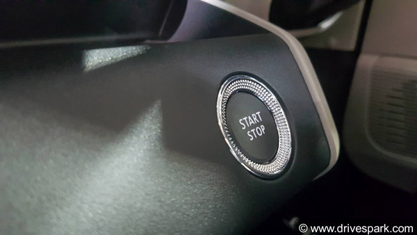 புதிய ரெனோ ட்ரைபர் மினி எம்பிவி கார் அறிமுகம்: படங்களுடன் தகவல்கள்!