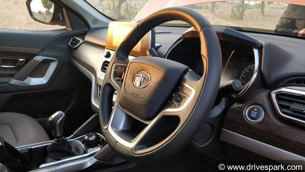 வாடிக்கையாளர்களின் எதிர்பார்ப்பை பூர்த்தி செய்த டாடா மோட்டார்ஸ்... போட்டி அதிகரிப்பதால் அதிரடி...