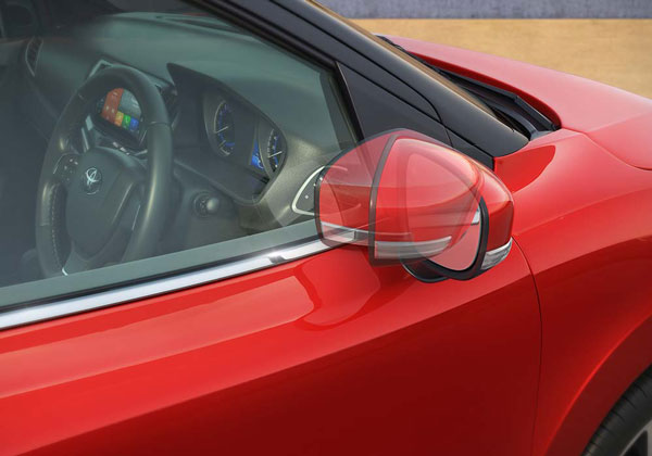 மாருதி காரை விட மிகவும் குறைவான விலையில் களமிறங்கிய டொயோட்டா கார்... இளம் தலைமுறைக்கு குறி