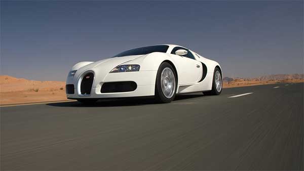 14 கோடி ரூபாய் மதிப்பிலான காரை வாங்கிய 15 நிமிடங்களில் விபத்தில் சிக்கிய பிரபல நடிகர்...