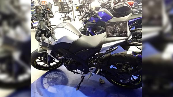 விற்பனையில் அதிரடி காட்டி வரும் எம்டி15 பைக் புதிதாக 3 வண்ணங்களில் அறிமுகம்...! புகைப்படங்கள் உள்ளே...