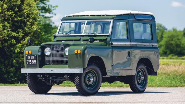 விற்பனைக்கு வந்த புத்த மதகுருவின் கார்... வரலாற்று சிறப்புமிக்க இந்த காரின் விலை எவ்வளவு தெரியுமா...?