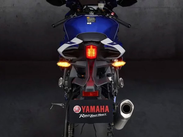 புதிய யமஹா ஆர்1 மற்றும் ஆர்1 எம் பைக்குகள் அறிமுகம்!