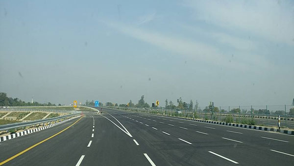 டோல்கேட்டில் திடீரென அமலுக்கு கொண்டு வரப்பட்ட புதிய திட்டம்... அரசின் அதிரடிக்கு காரணம் இதுதான்...