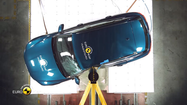 கிராஷ் டெஸ்ட்டில் அசத்திய இந்தியா வரும் புதிய ஆடி இ டிரான் எலெக்ட்ரிக் கார்!