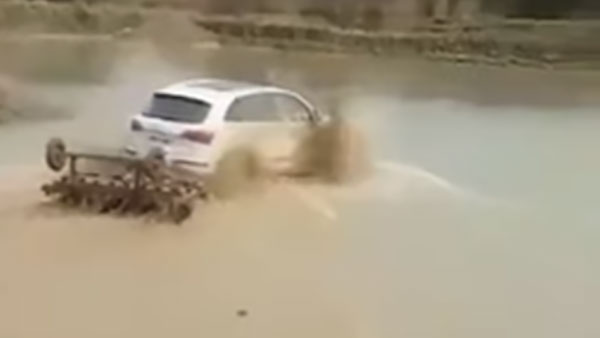 ரூ. 50 லட்சம் மதிப்புள்ள ஆடி காரை டிராக்டராக மாற்றிய விவசாயி... வீடியோ...!